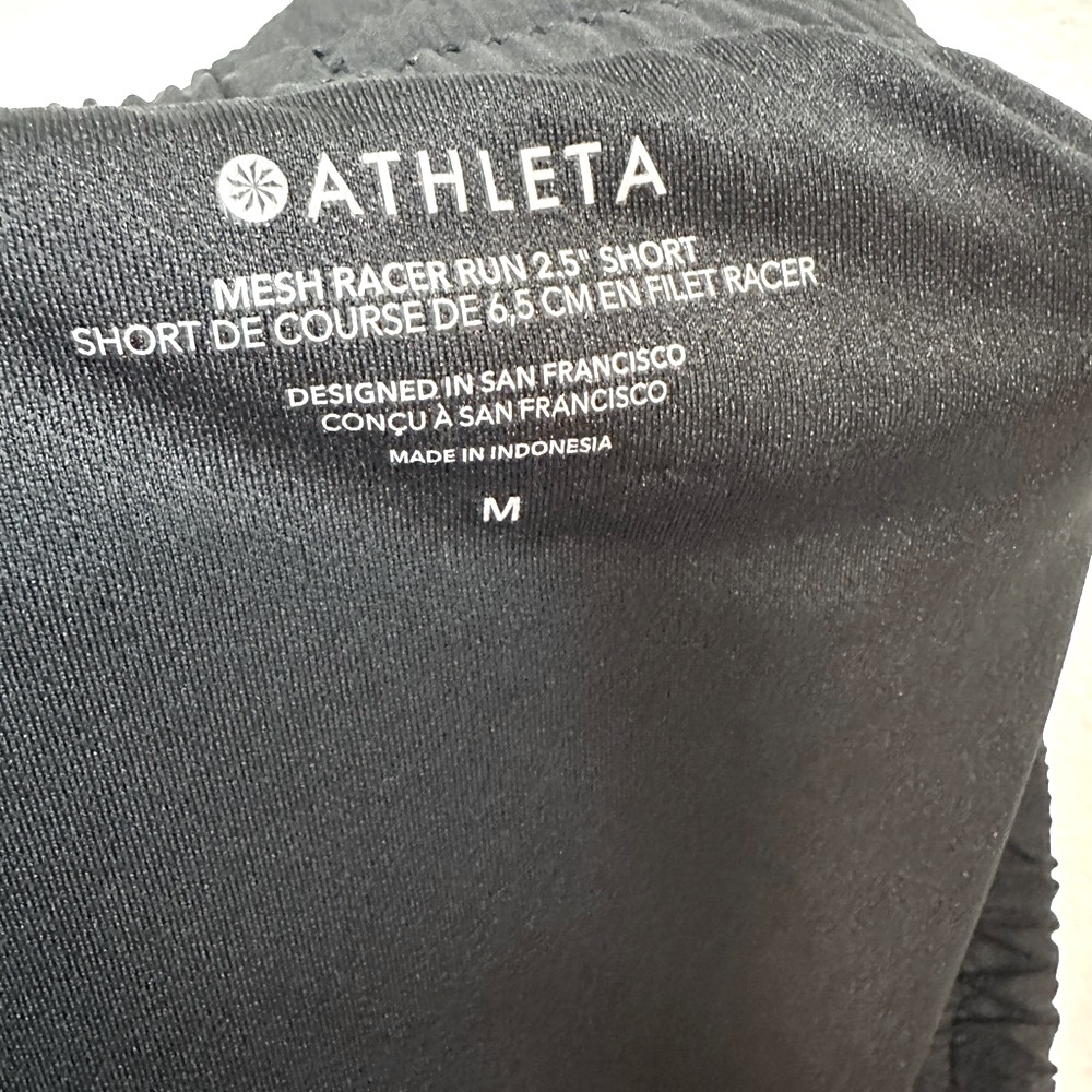 Athleta Mesh Racer Run 2.5” short, black, medium - Picture 13 of 13